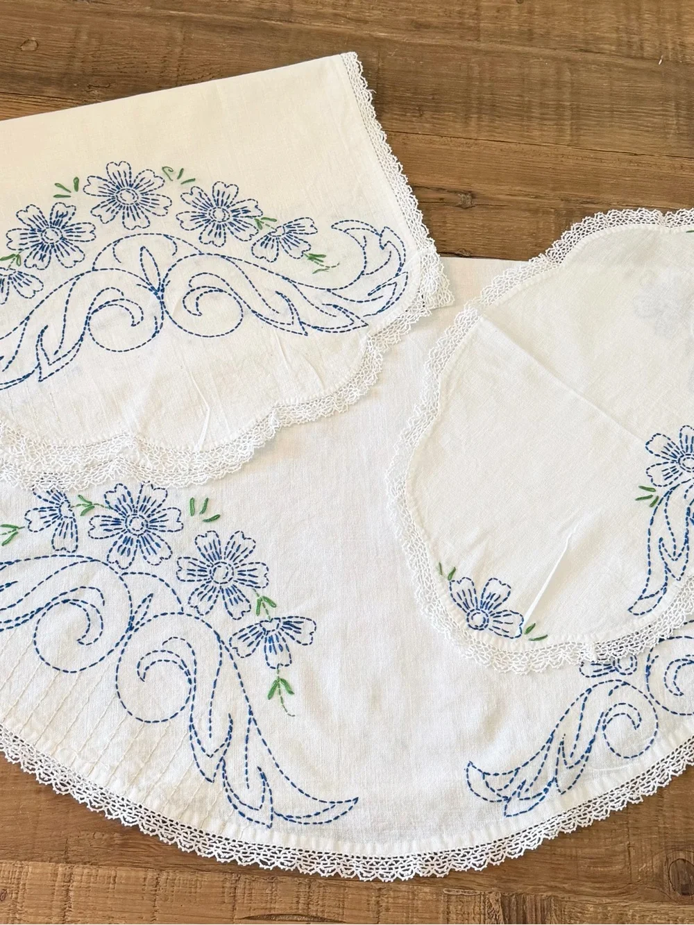 3 Matching Vintage Embroidered Table Linen Pcs. Runner | Doily | Table Topper.
